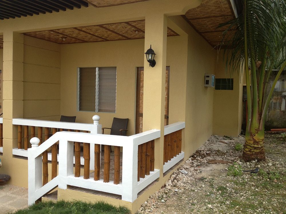 Moalboal Beach Resort Alcantara  Esterno foto