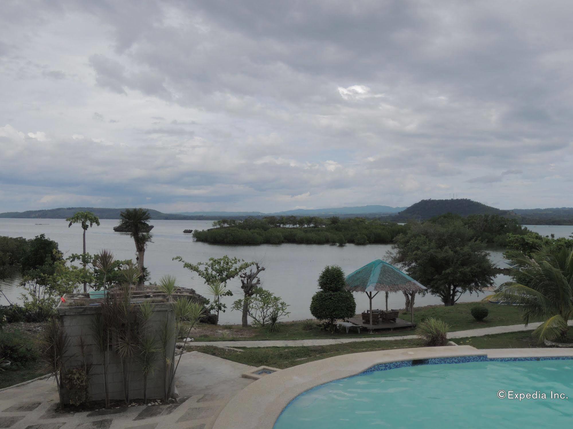 Moalboal Beach Resort Alcantara  Esterno foto