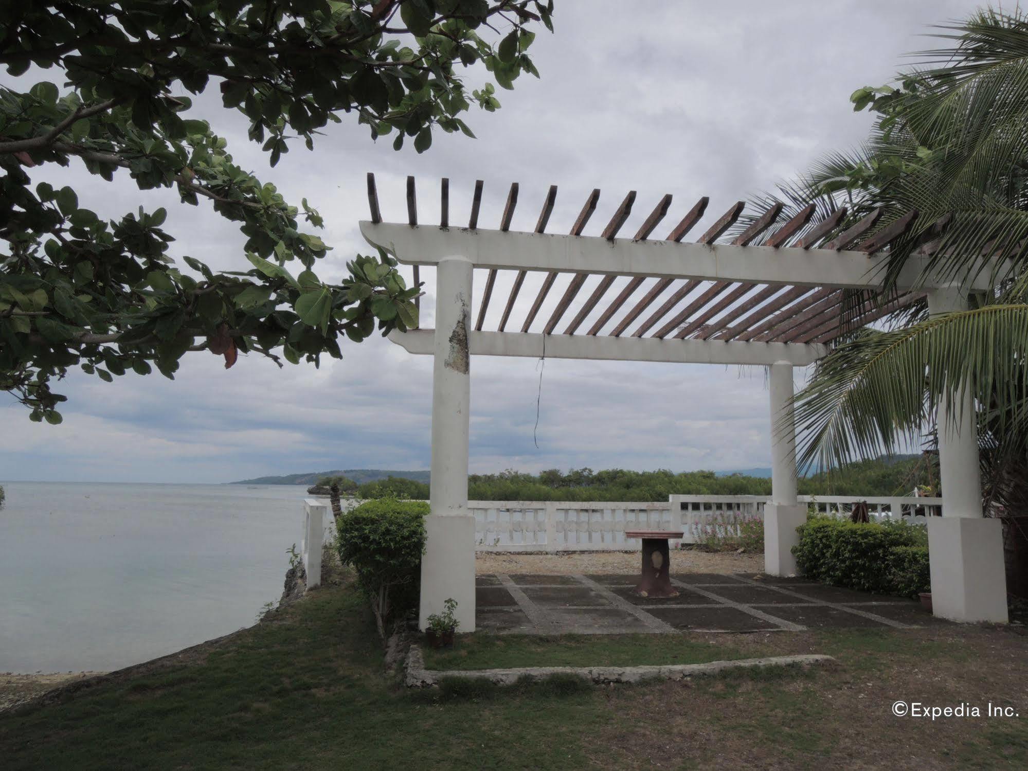 Moalboal Beach Resort Alcantara  Esterno foto
